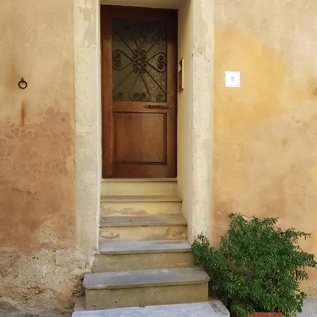 Apartment In Castello Castagneto Carducci